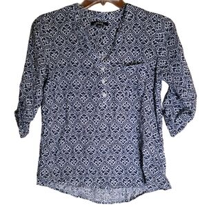 Charlie B Blue & White Print Button Front Blouse Size M